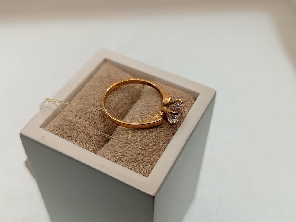 КОЛЬЦО С КАМНЕМ (Au 585)