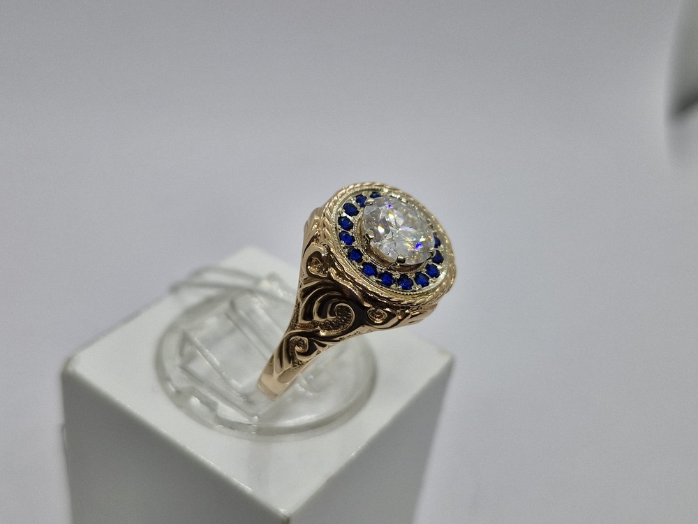 КОЛКМИ585 КОЛЬЦО С КАМНЯМИ (Au 585)