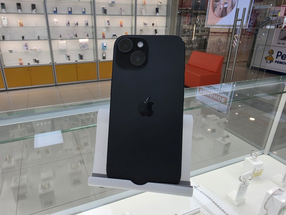 Смартфон Apple Iphone 15 128Gb