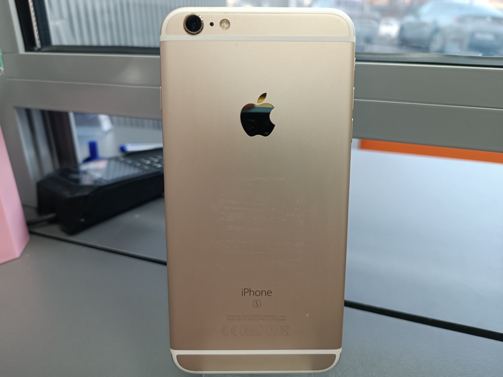 Смартфон Apple iPhone 6S Plus 64Gb