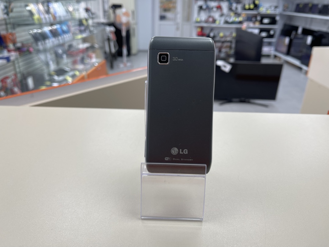 Смартфон LG GX500
