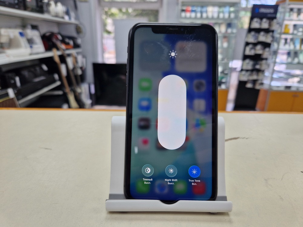 Смартфон Apple iPhone 11 128Gb