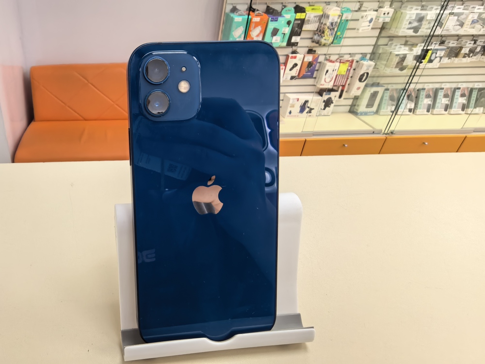 Смартфон Apple iPhone 12 128Gb