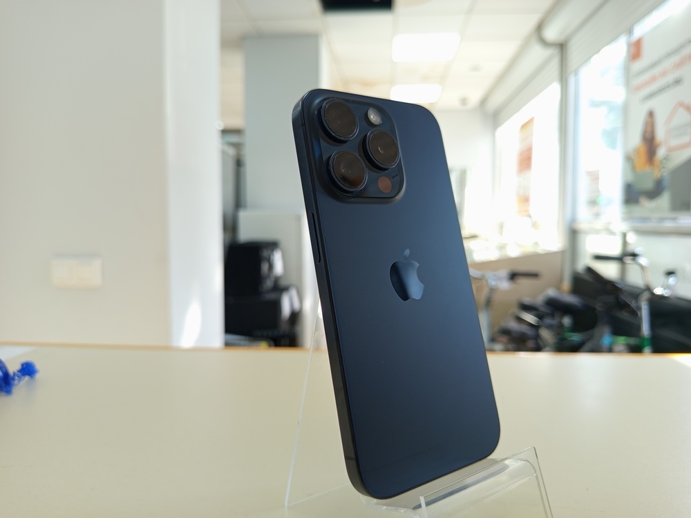 Смартфон Apple Iphone 15 Pro 128Gb