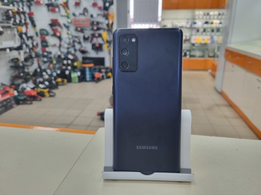 Смартфон Samsung Galaxy S20 FE 6/128