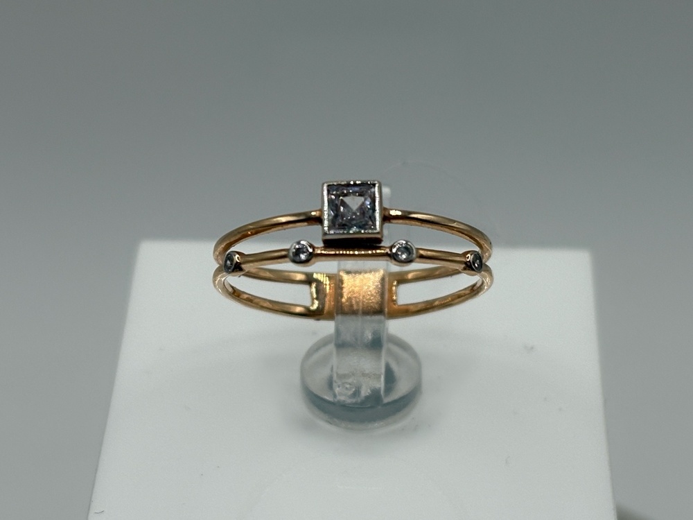 КОЛЬЦО С КАМНЯМИ (Au 585)