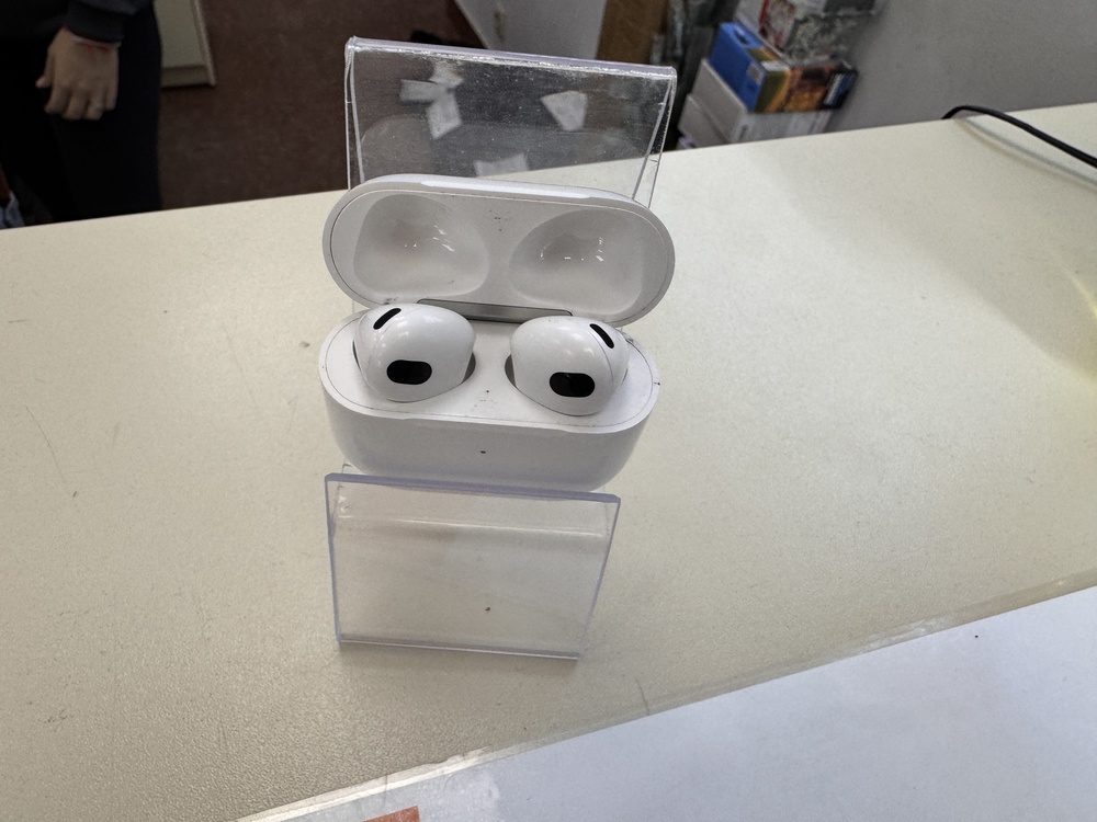 Наушники беспроводные Apple Airpods 3