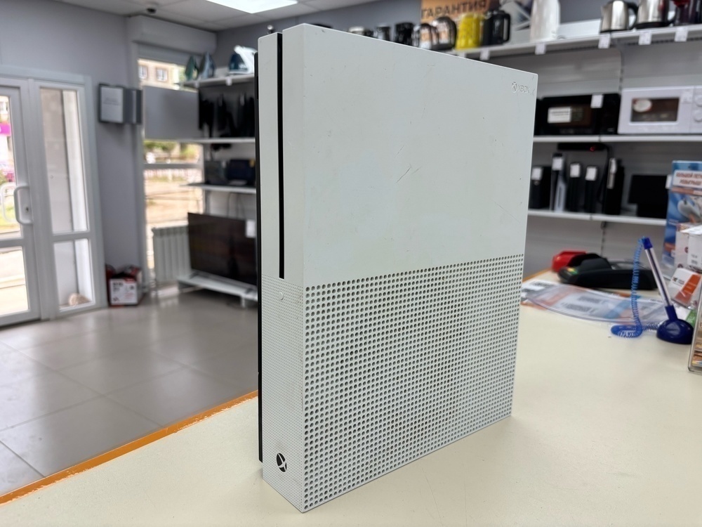 Игровая приставка Xbox One S 1TB