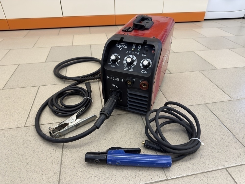 Сварочный аппарат Elitech ИС-220ПН