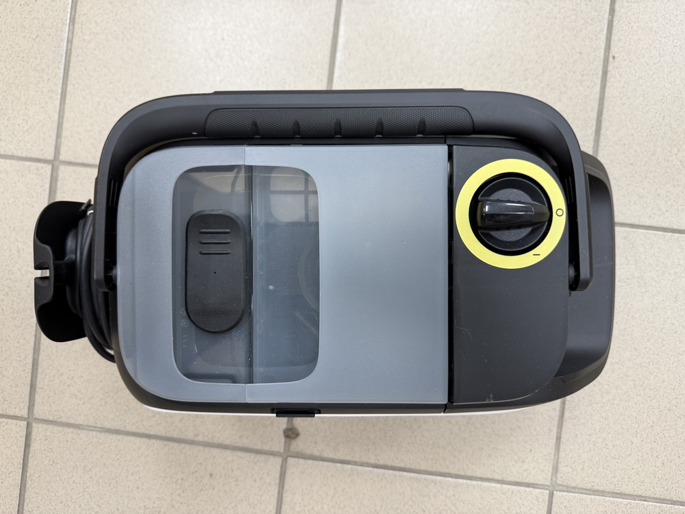 Пылесос Karcher SE 3 Compact