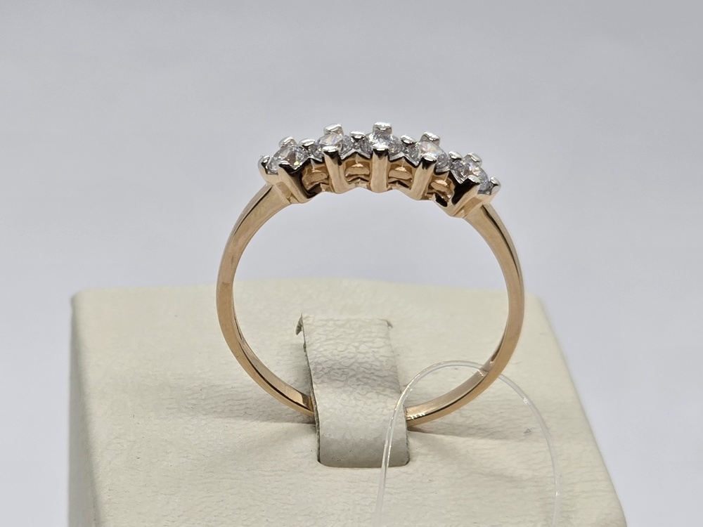 КОЛЬЦО С КАМНЯМИ (Au 585)