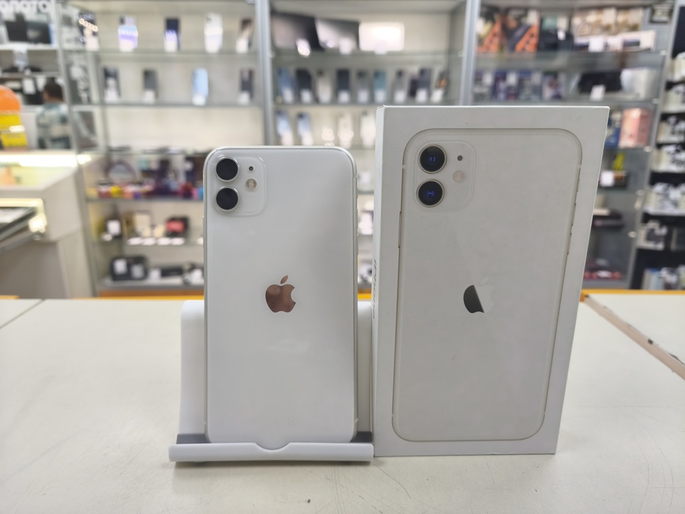 Смартфон Apple iPhone 11 128Gb