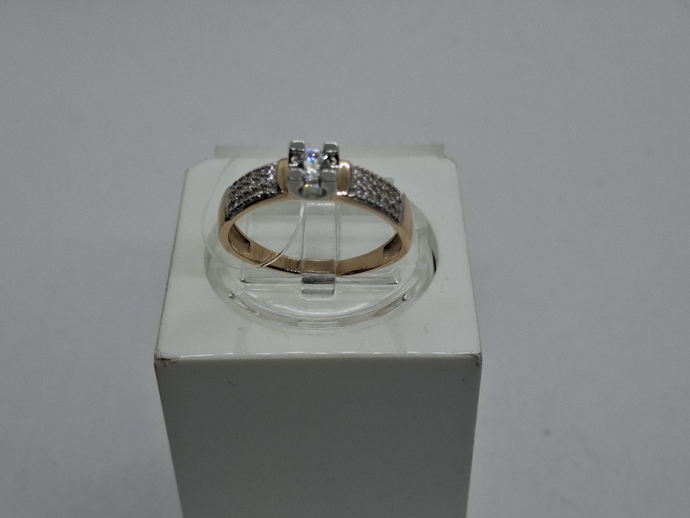 КОЛЬЦО С КАМНЯМИ (Au 585)