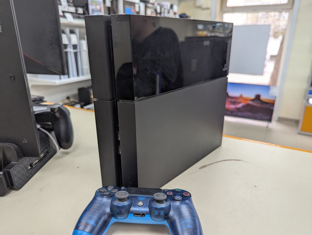 Игровая приставка PlayStation 4 FAT 500GB