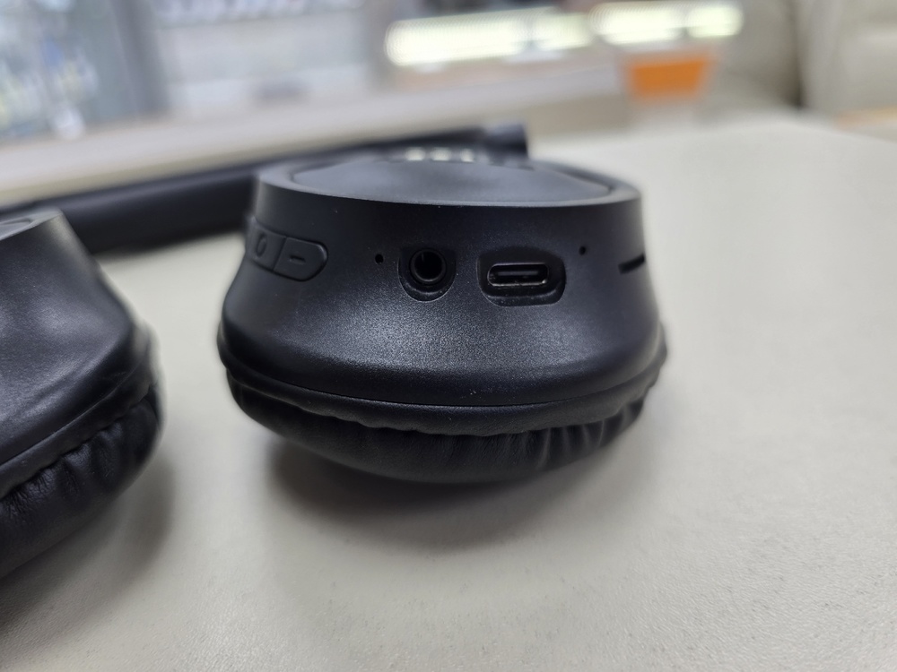 Наушники беспроводные JBL 