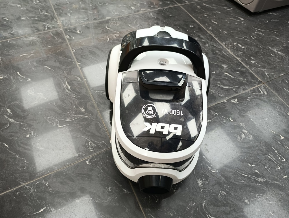 Пылесос BBK BV-1504