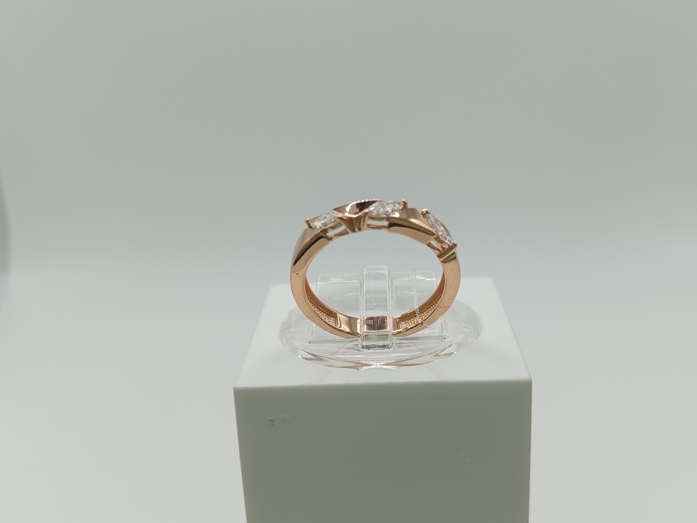 КОЛЬЦО С КАМНЯМИ (Au 585)