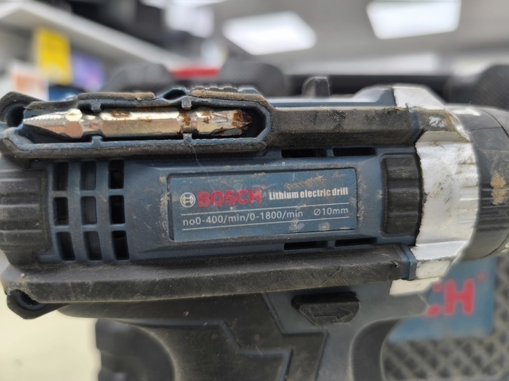 Шуруповерт Bosch 