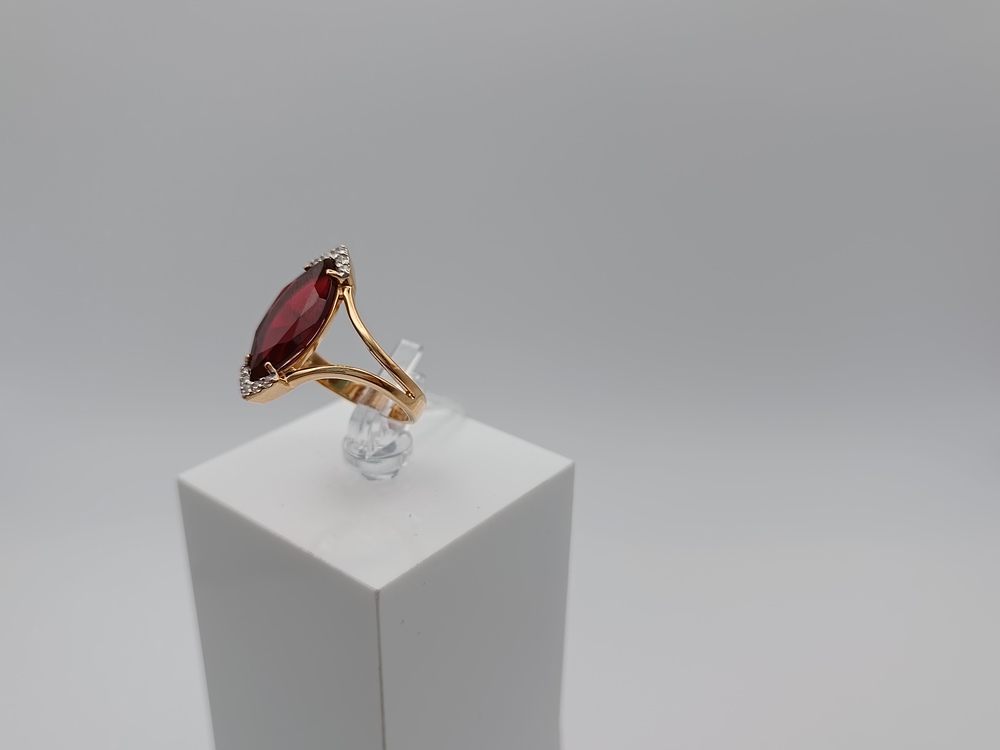 КОЛКМИ585 КОЛЬЦО С КАМНЯМИ (Au 585)