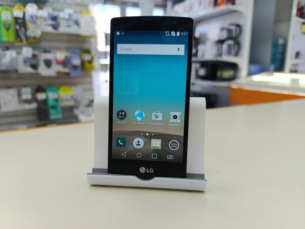 Смартфон LG H422