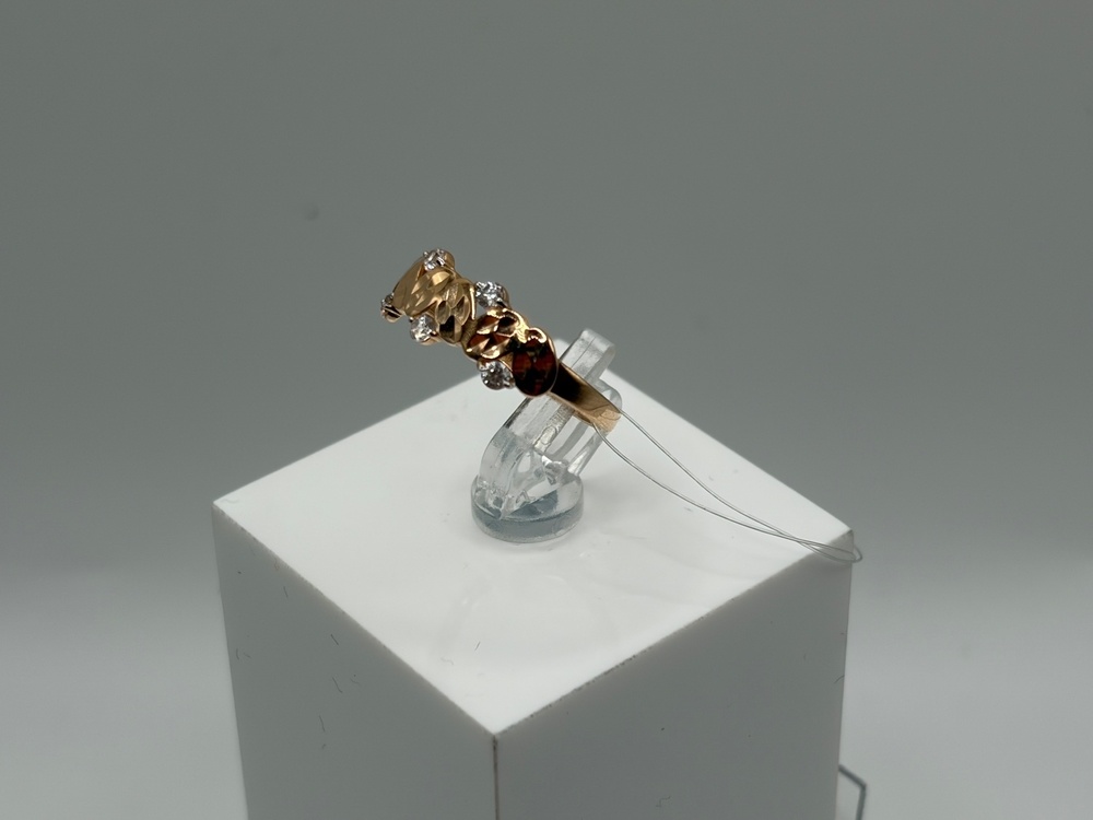 КОЛЬЦО С КАМНЯМИ (Au 585)