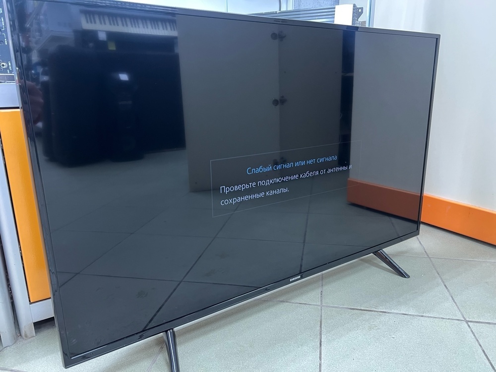 LED Телевизор Samsung UE43J5202AU