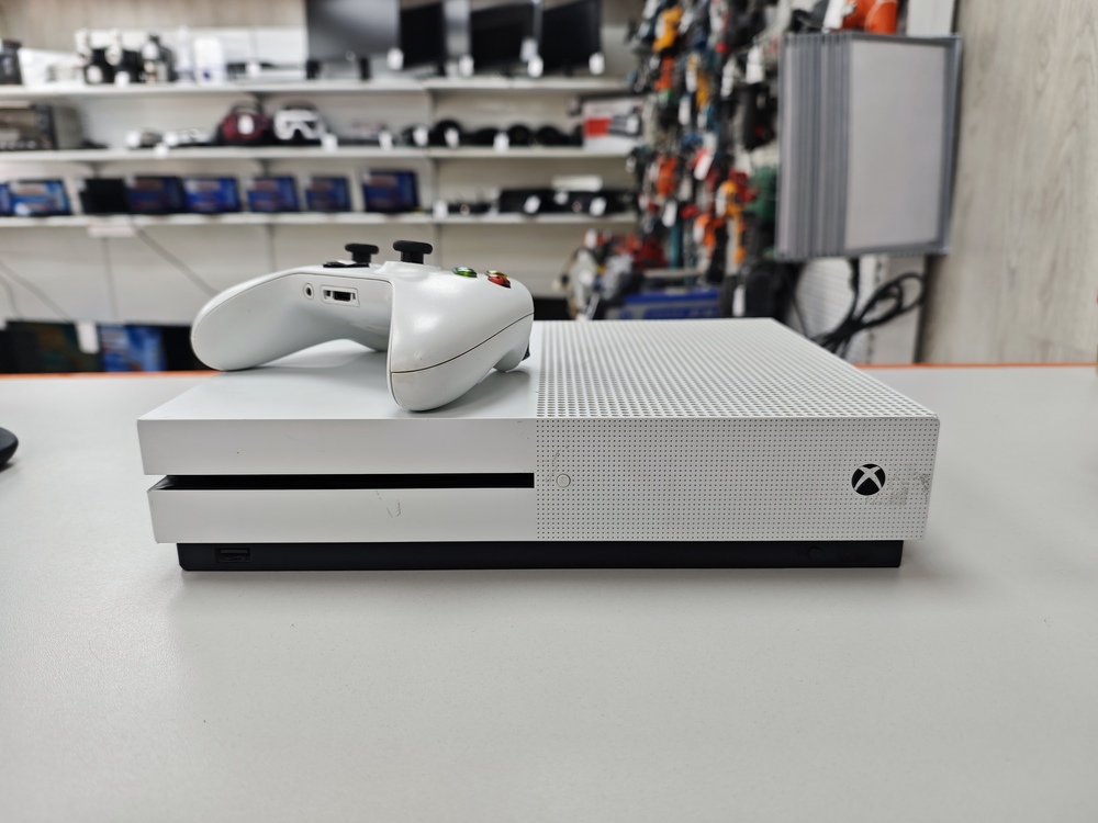 Игровая приставка Xbox One S 1TB