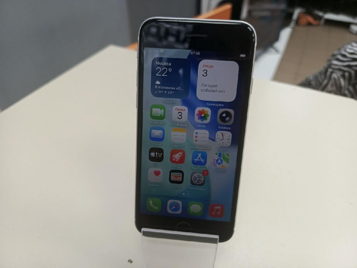 Смартфон Apple Iphone SE 2022 64GB