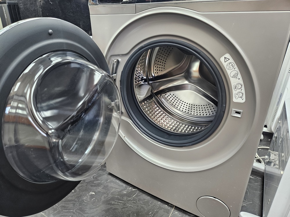 Стиральные машины Haier HW80-B14979