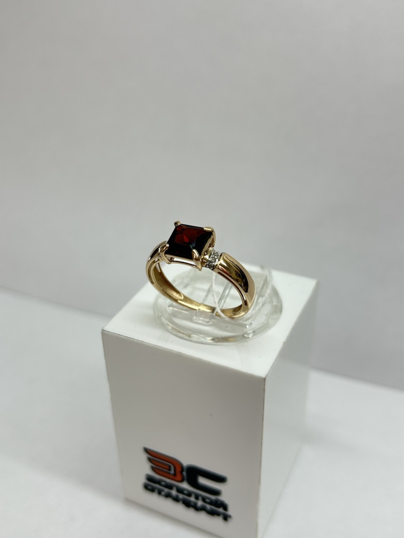 КОЛКМИ585 КОЛЬЦО С КАМНЯМИ (Au 585)