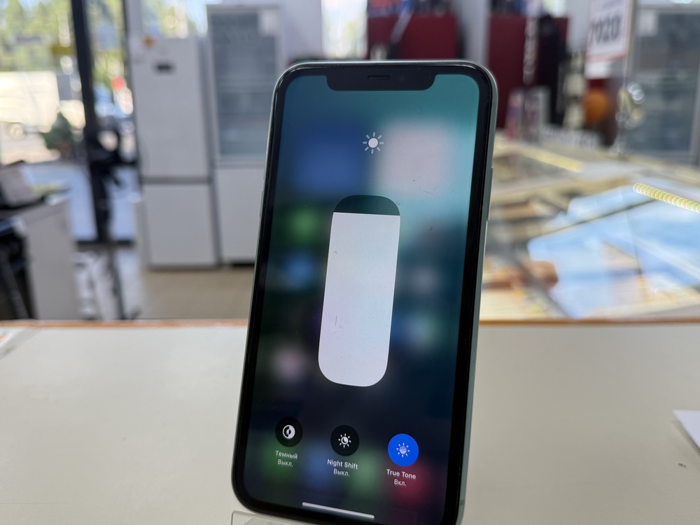 Смартфон Apple iPhone 11 128Gb