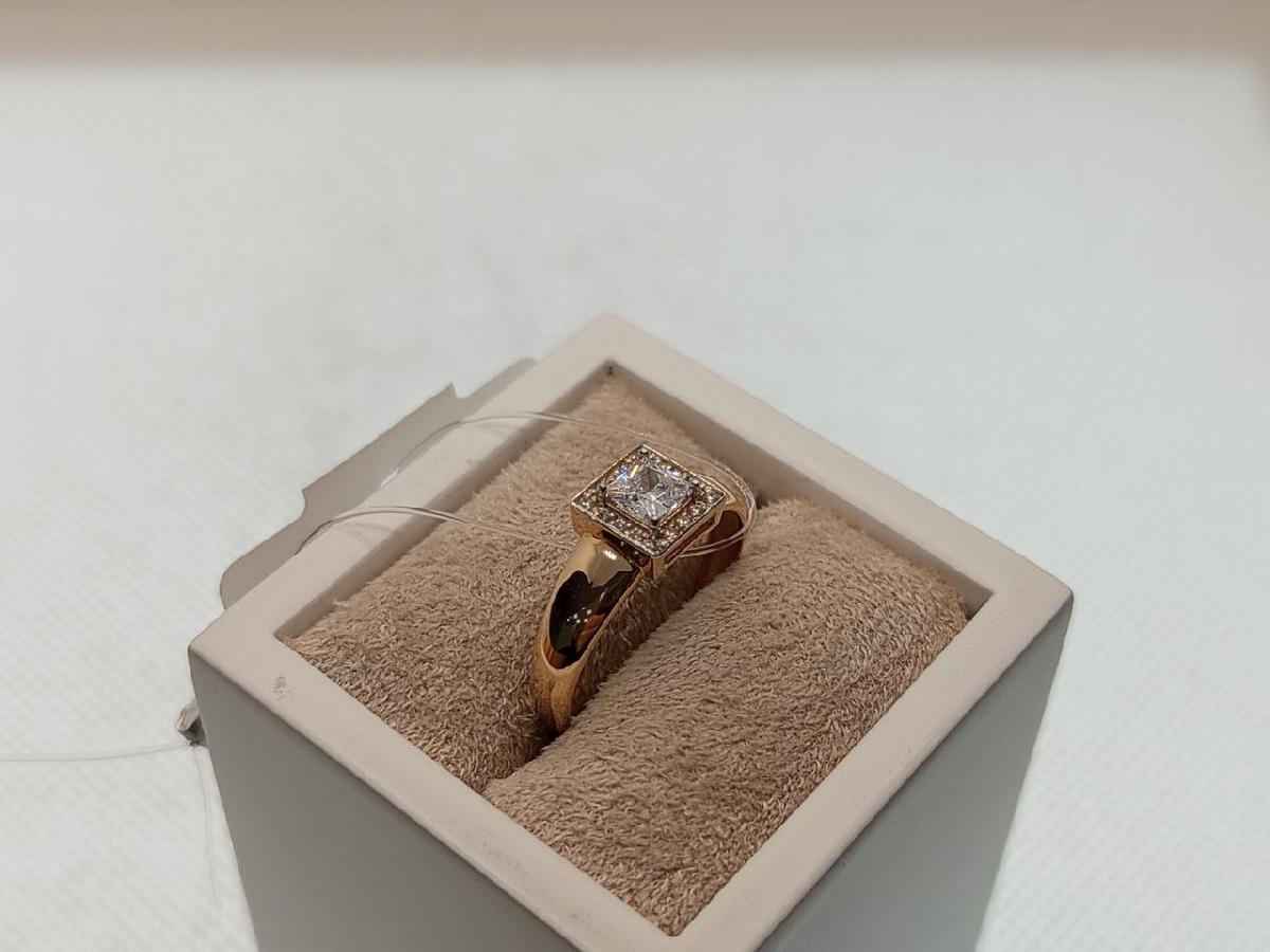 КОЛЬЦО С КАМНЯМИ (Au 585)