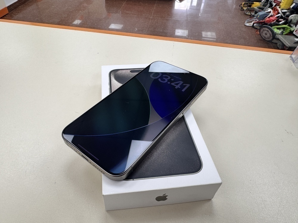 Смартфон Apple iPhone 15 Pro Max 256Gb
