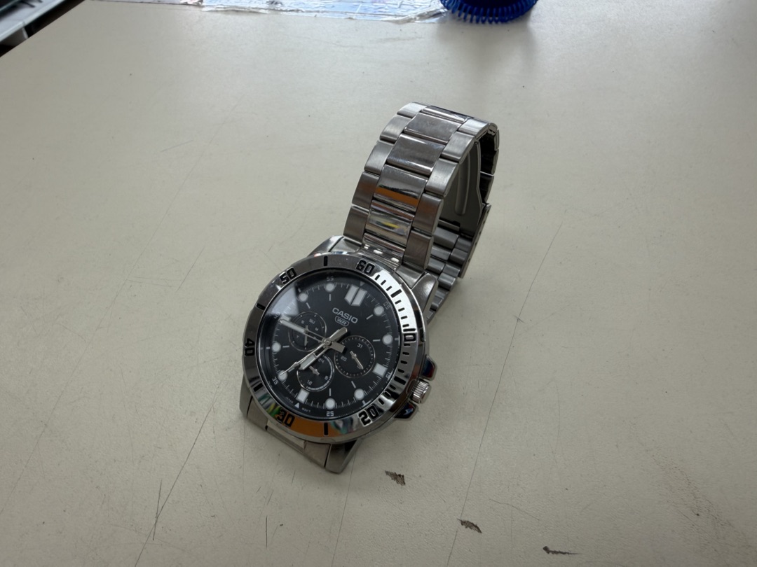 Часы наручные Casio MTP-VD300;