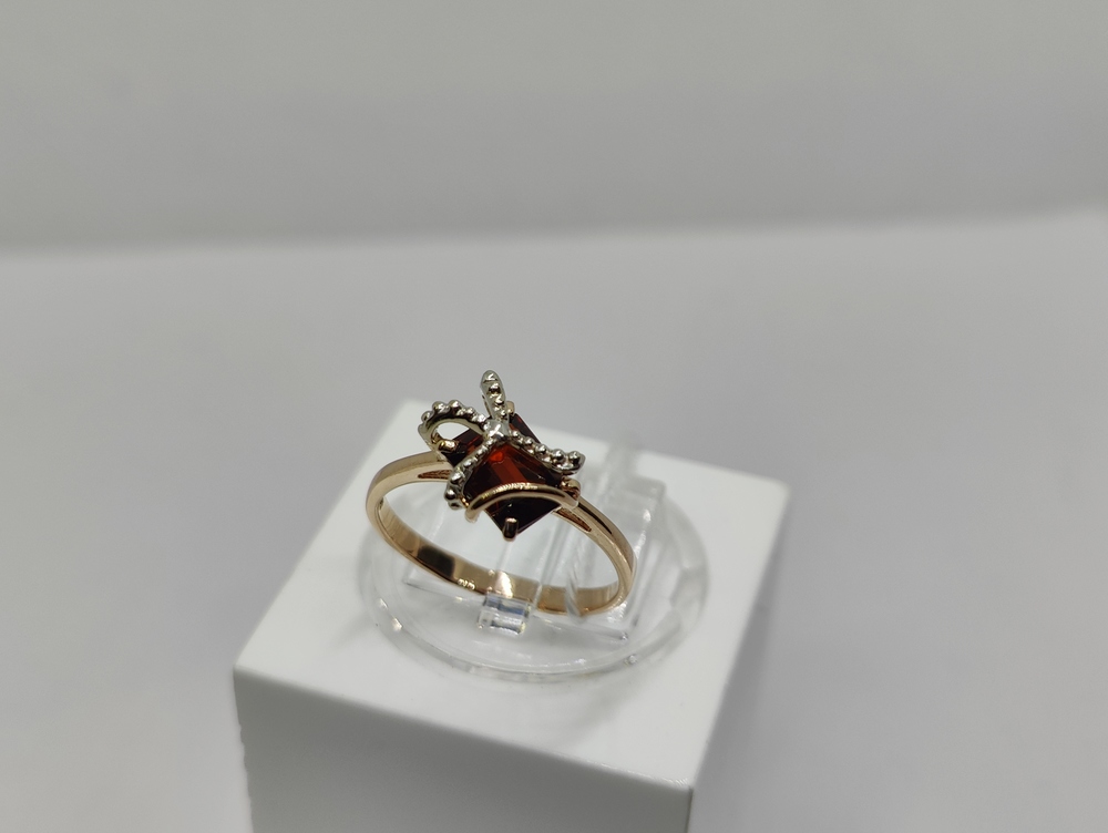 КОЛКМИ585 КОЛЬЦО С КАМНЯМИ (Au 585)