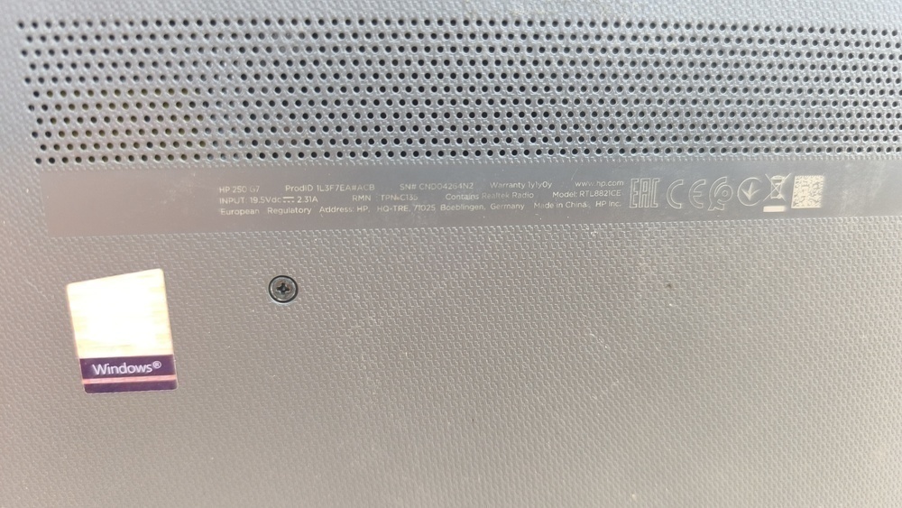 Ноутбук HP HP 250 G8; Core i7-1065G7, Intel UHD Graphics, 8 Гб, 512 GB, Нет