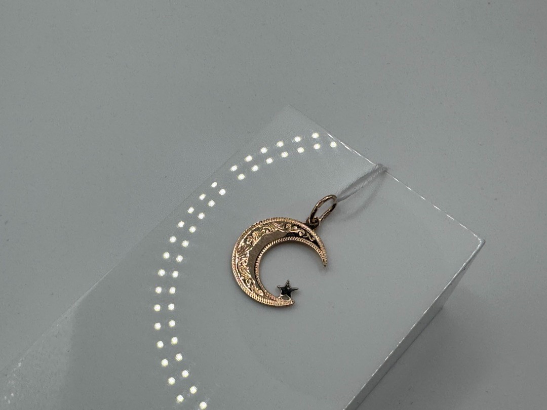 ПОДПБК585 ПОДВЕСКА ПОЛУМЕСЯЦ БЕЗ КАМНЯ (Au 585)