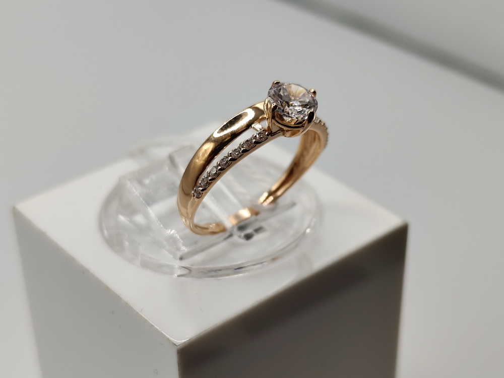 КОЛКМИ585 КОЛЬЦО С КАМНЯМИ (Au 585)