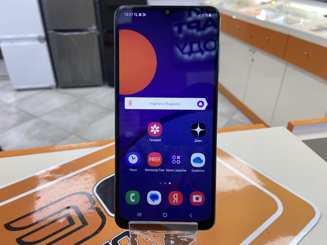 Смартфон Samsung Galaxy M12 3/32