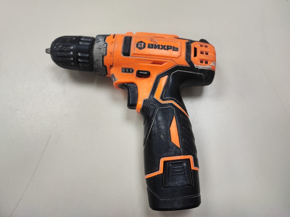 Шуруповерт Вихрь ДА-12Л-2К