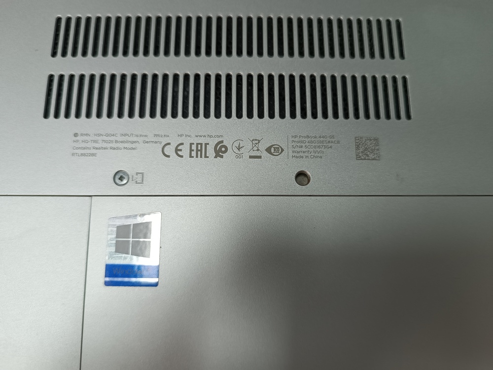 Ноутбук HP; Core i3-7100U, Intel HD Graphics 620, 8 Гб, 240 Гб, Нет