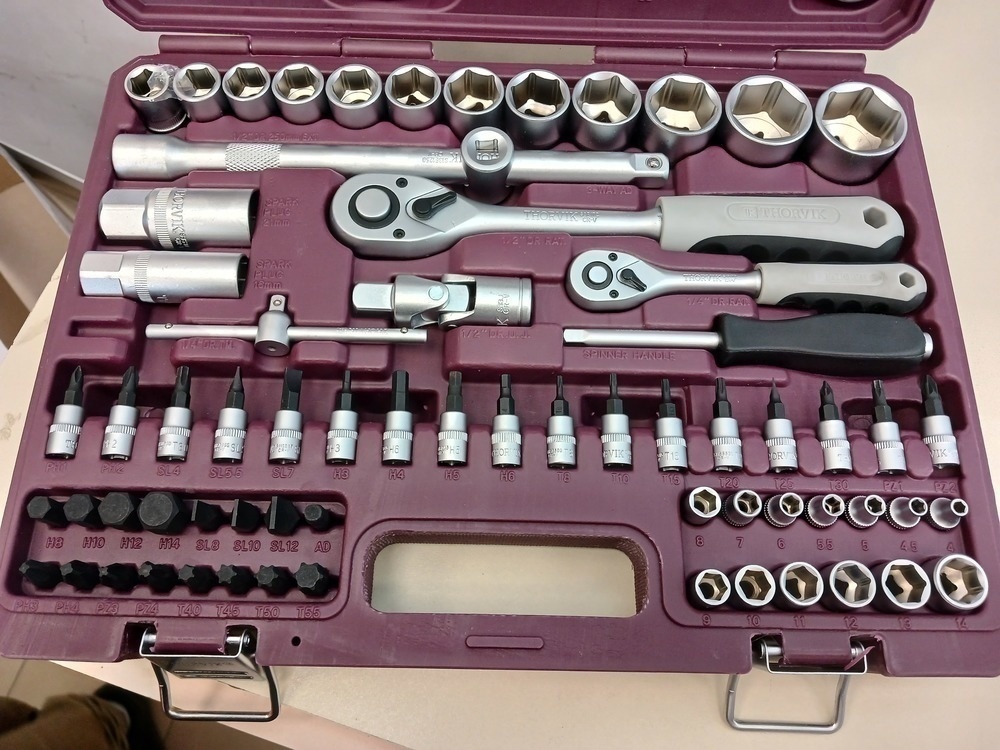 Набор инструментов Thorvik UTS0094