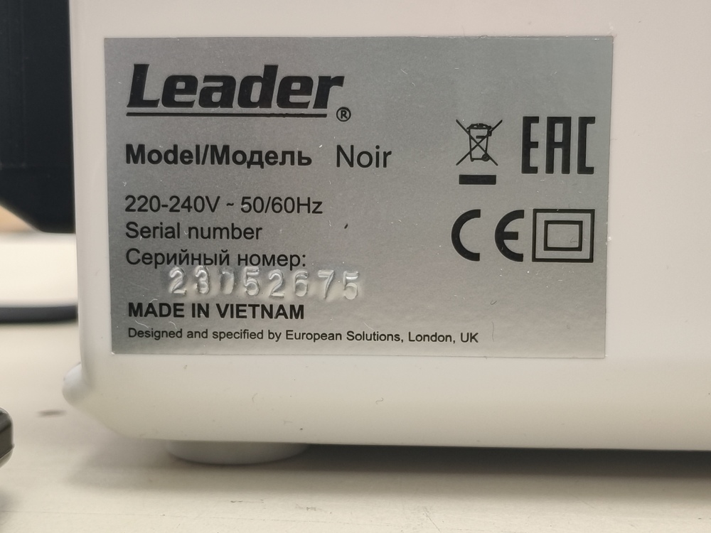 Швейная машина Leader Noir