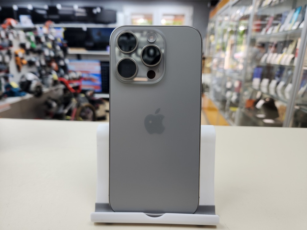 Смартфон Apple Iphone 15 Pro 128Gb