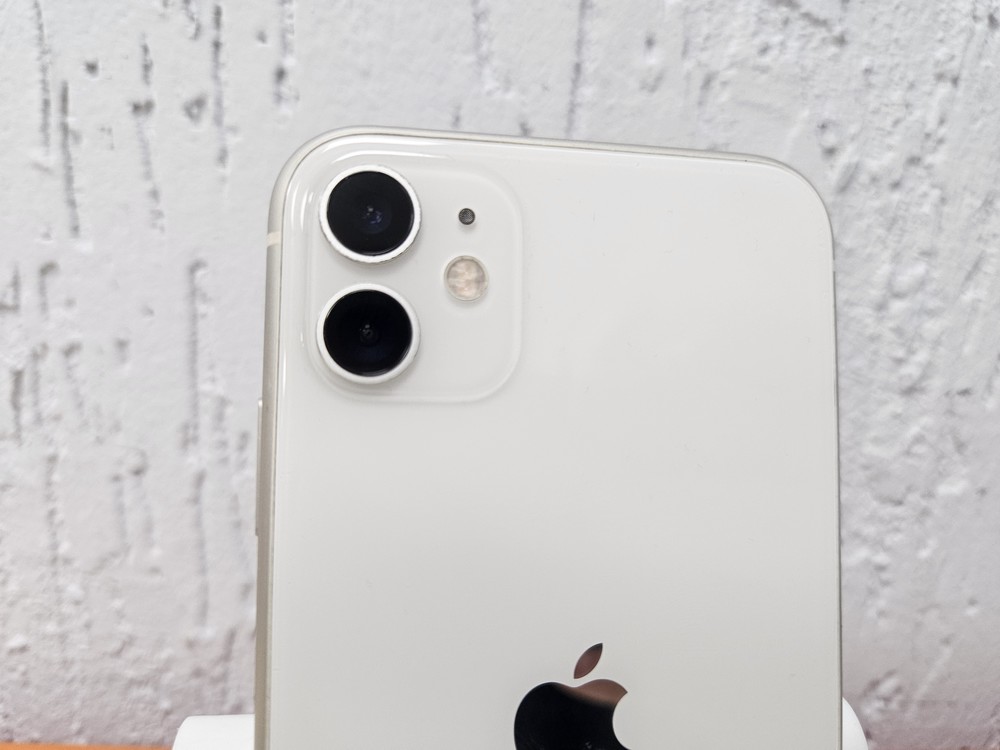 Смартфон Apple iPhone 11 128Gb