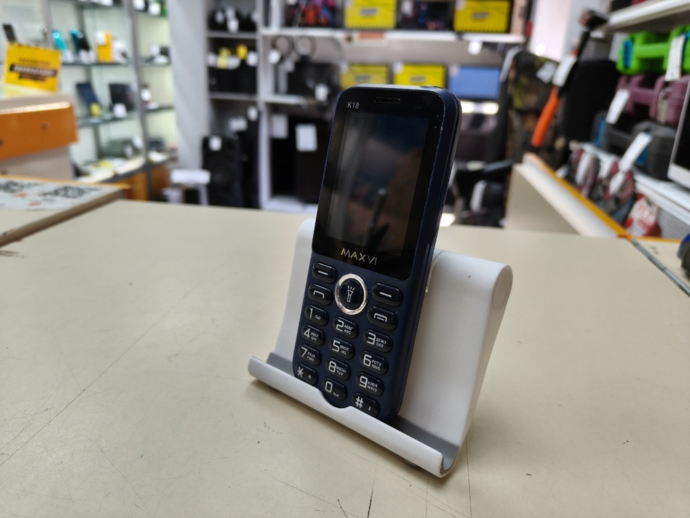 Смартфон Maxvi K18