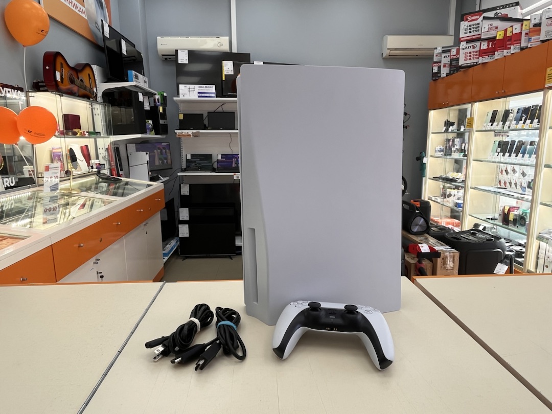 Игровая приставка PlayStation 5 825Gb (С дисководом)