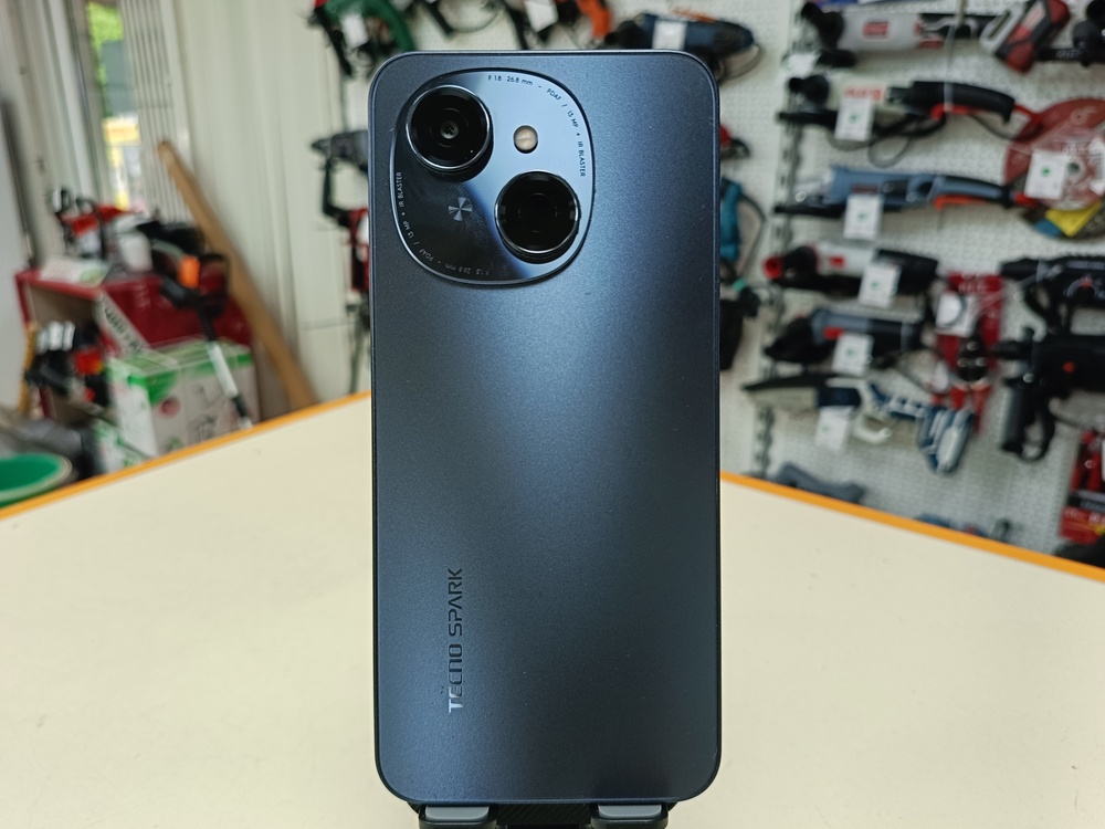 Смартфон Tecno Spark GO 1 3/64