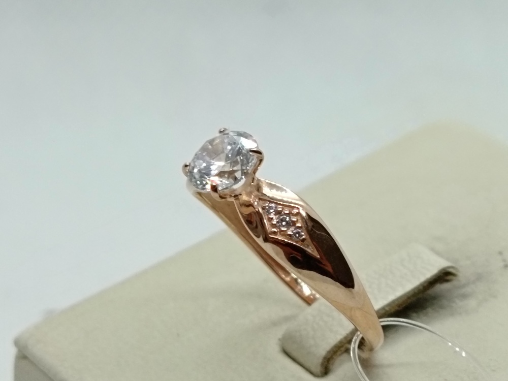 КОЛЬЦО С КАМНЯМИ (Au 585)