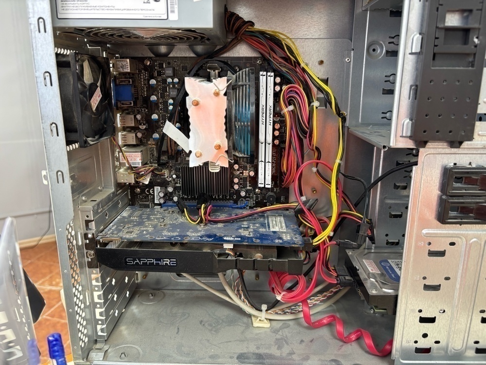 Системный блок Noname; Phenom II X6 1055T, Radeon HD 7770, 16 Гб, 240 Гб, Нет